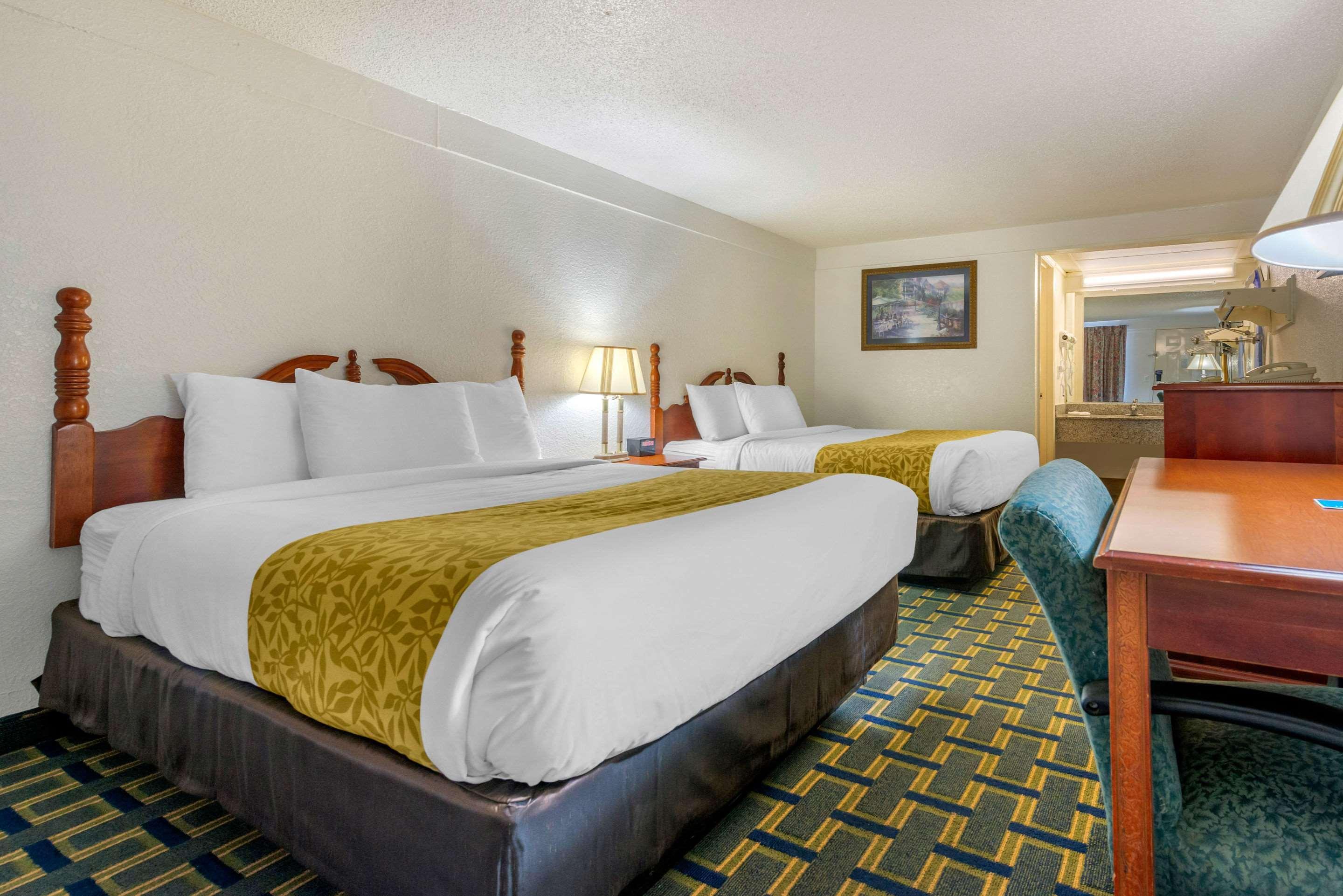 Rodeway Inn Hilliard/Columbus Exteriör bild