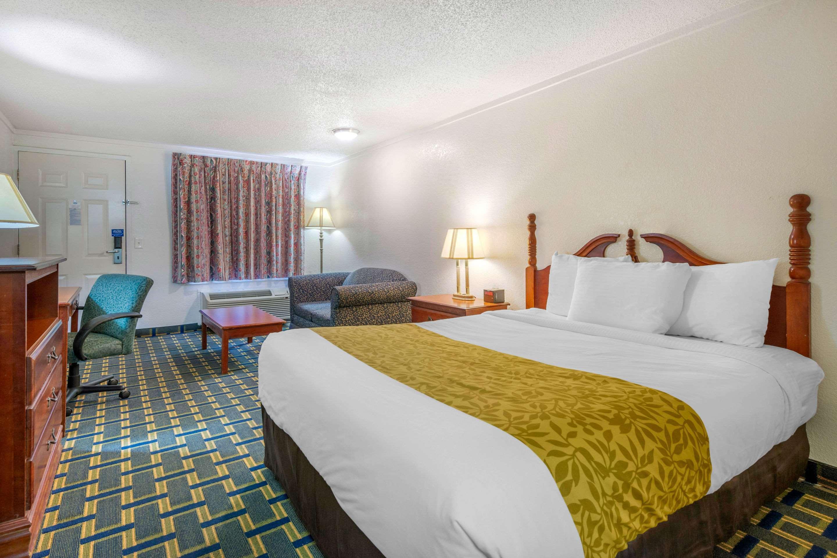 Rodeway Inn Hilliard/Columbus Exteriör bild