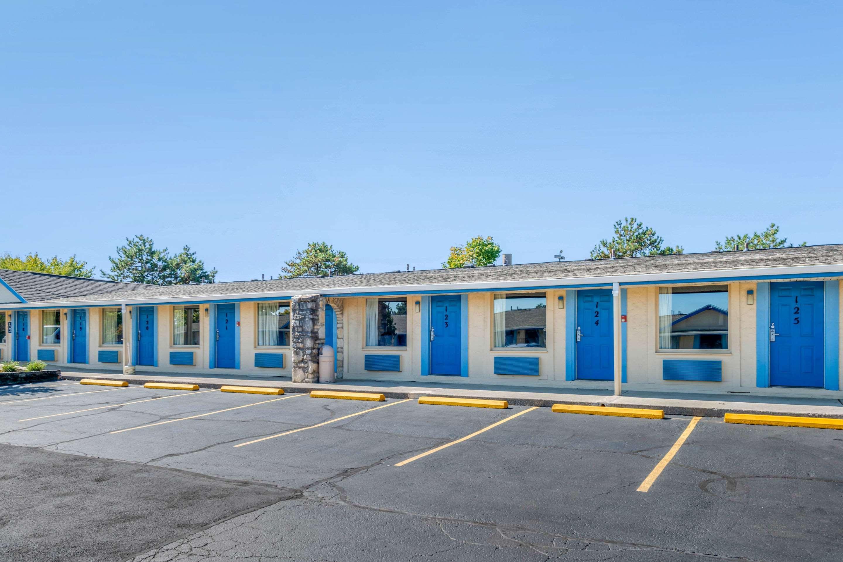 Rodeway Inn Hilliard/Columbus Exteriör bild