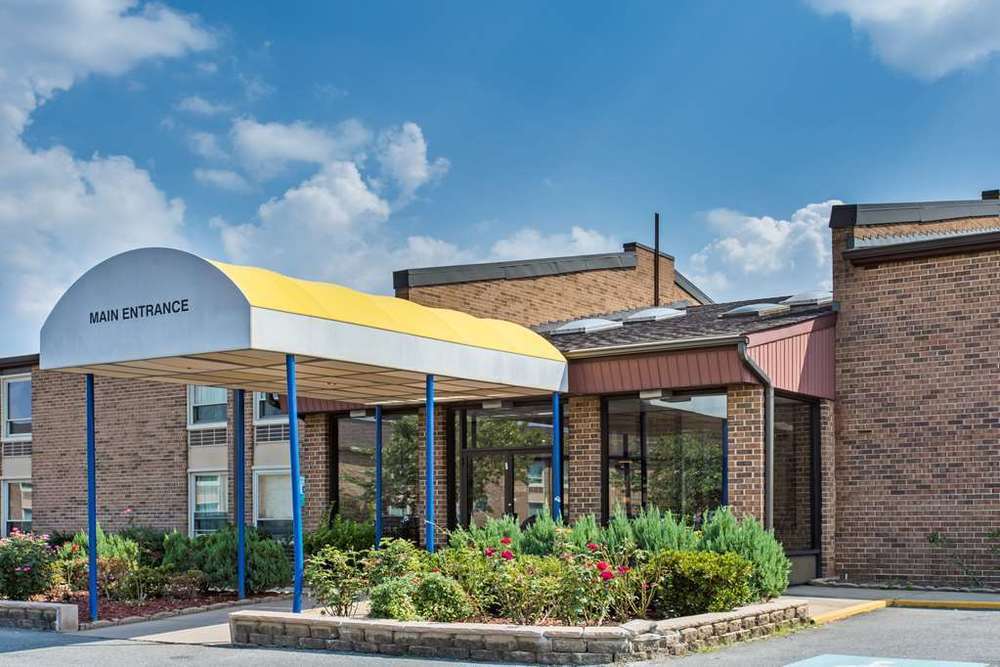 Rodeway Inn Hilliard/Columbus Exteriör bild